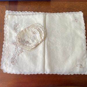 5 vintage embroidered placemats and stemware glass mats